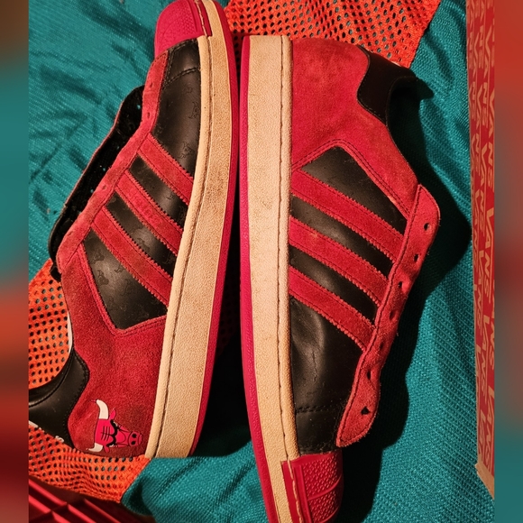 Chicago bulls Adidas - Picture 2 of 5